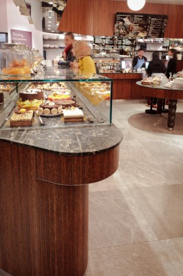 display case